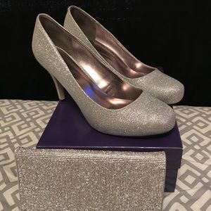 Madden-Girls 3” Heels with Clutch